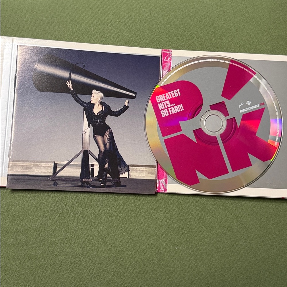 Pink Greatest Hits Album - Picture 3 of 6